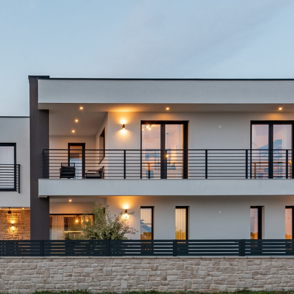 Villa Olivia, Villa Olivia with a heated pool and jacuzzi, Zaton, Dalmatia, Croatia Zaton
