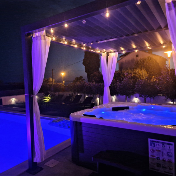 Villa Olivia, Villa Olivia with a heated pool and jacuzzi, Zaton, Dalmatia, Croatia Zaton