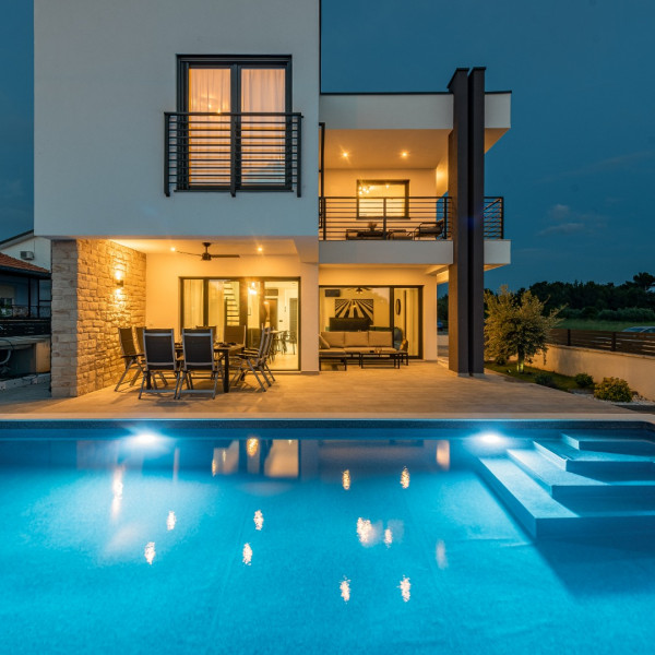 Villa Olivia, Villa Olivia with a heated pool and jacuzzi, Zaton, Dalmatia, Croatia Zaton