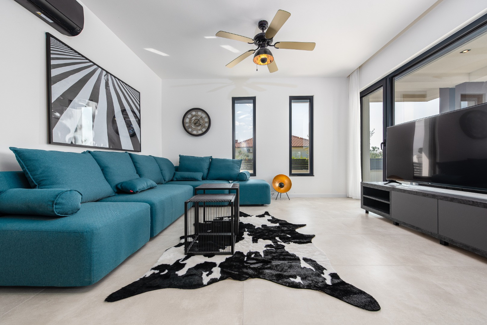 Charming new Villa Olivia in Zaton  - 30 m from the sea with heated pool and jacuzzi, Villa Olivia with a heated pool and jacuzzi, Zaton, Dalmatia, Croatia Zaton